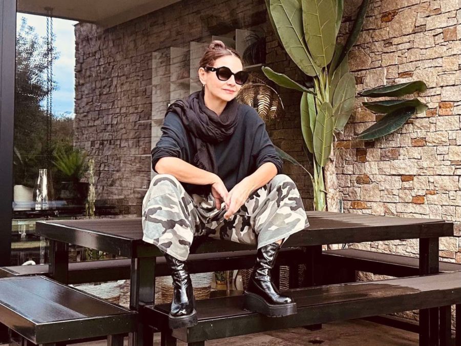 the-magic-of-one-size-clothing-for-women-for-women-of-all-ages 1.png